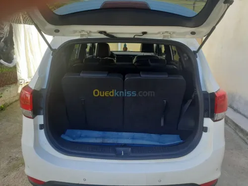 Kia Carens 2015 Luxe