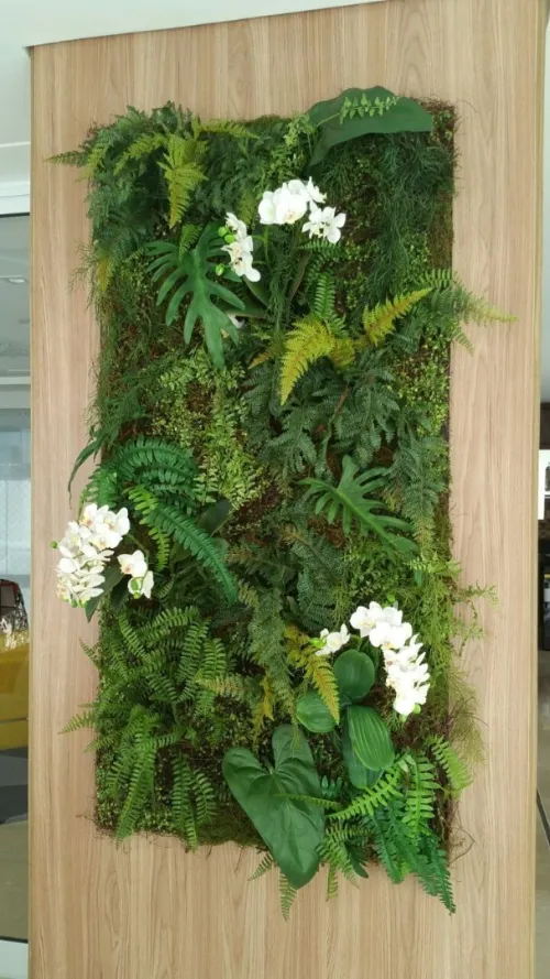 MURE VEGETAL AVEC DECORATION