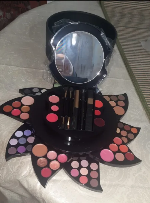 COFFRET DE MAQUILLAGE NOCIBÉ