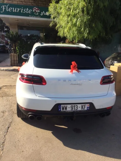 Location de voiture luxe Chadli