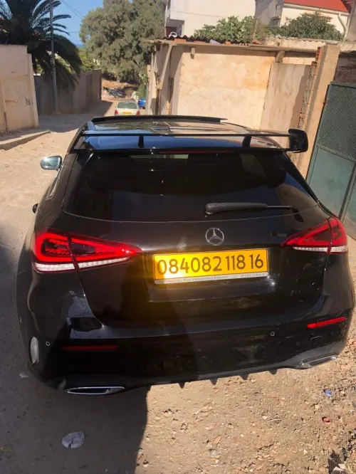 Location de voiture luxe Chadli