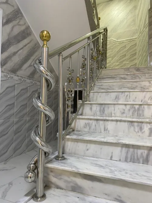 تركيب درابيز اينوكس Rampe d escalier