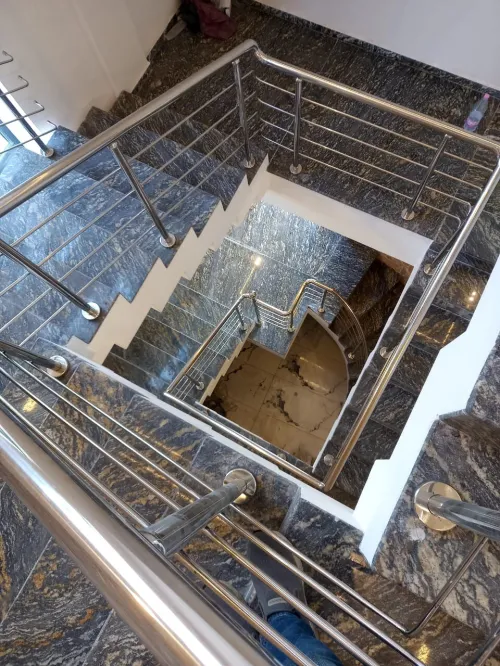 تركيب درابيز اينوكس Rampe d escalier