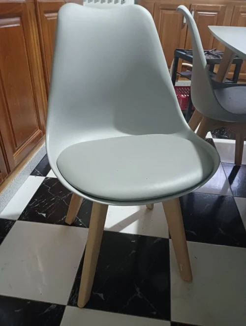 Table à manger gris