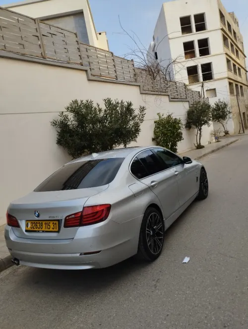 BMW Série 5 2015 