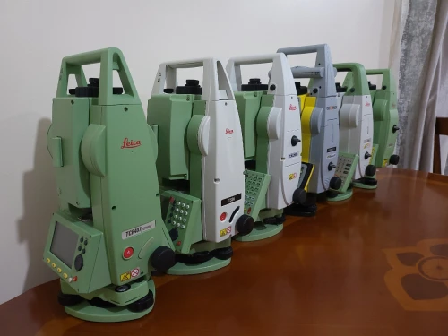 Station Total Leica اجهزه طوبوغرافيه بالضمان appareil topographique