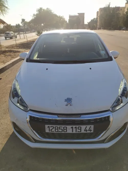 Peugeot 208 2019 Allure