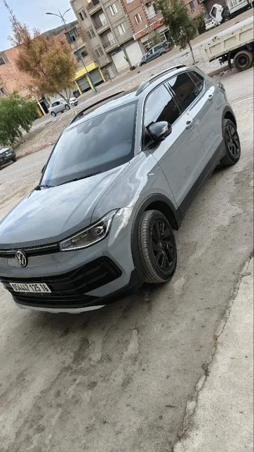 Volkswagen Tharu  2025 Elite Edition 
