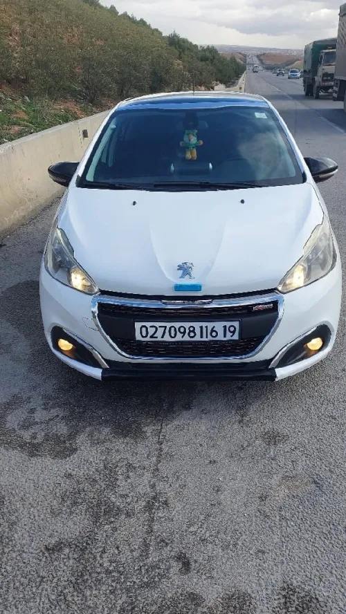 Peugeot 208 2016 Allure Facelift