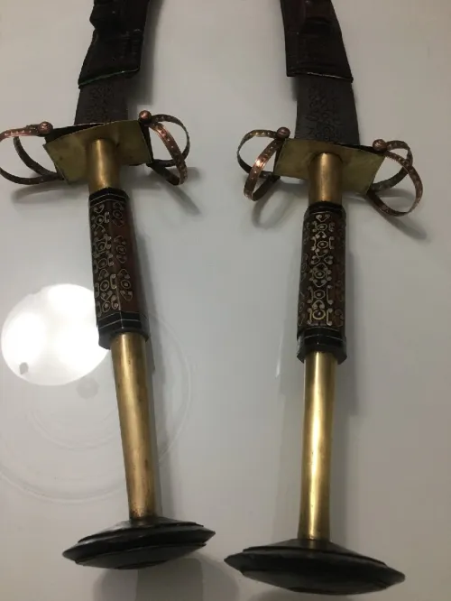 2 épées touareg 
