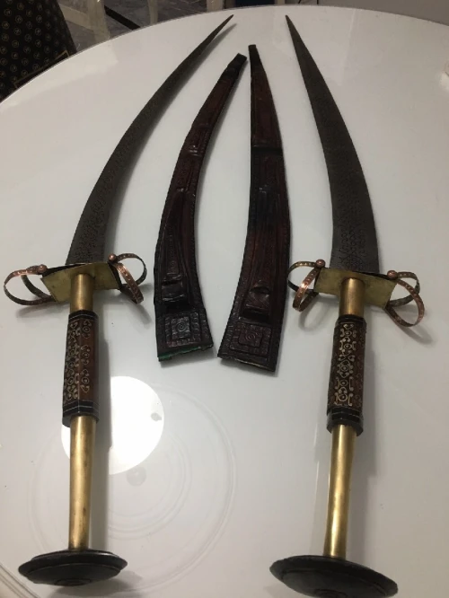 2 épées touareg 