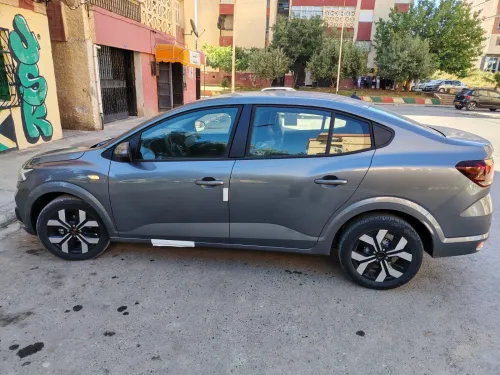 Dacia Logan 2026 Essential