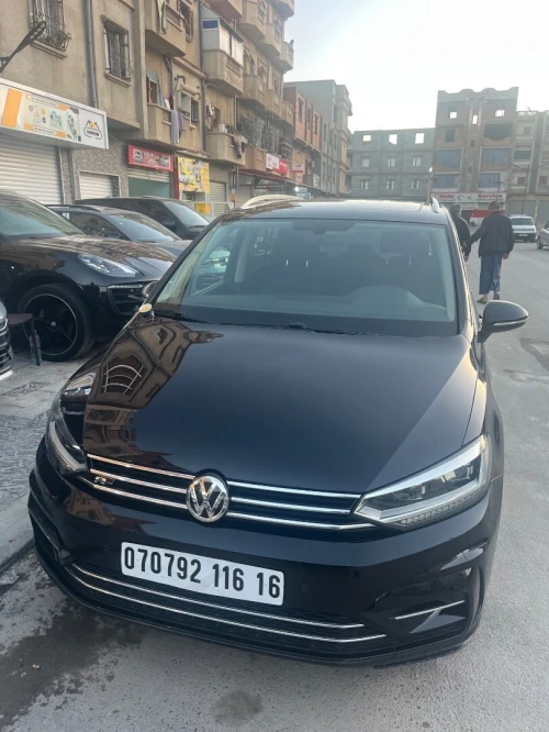 Volkswagen Touran 2016 R-Line