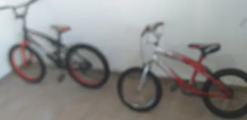 2 Velos taille 16 et 20