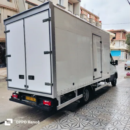 IVECO 35-150 CONTENAIRE 2018