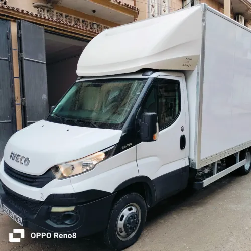 IVECO 35-150 CONTENAIRE 2018