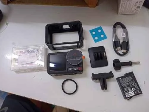 DJI Omso Action 5 pro combo