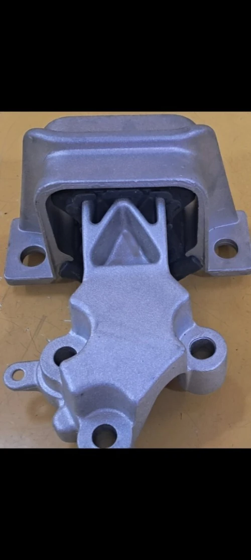 Support moteur twingo 2 1.2 16v 