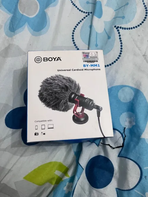 Micro Scarlett Studio + Micro Boya + Micro Rode