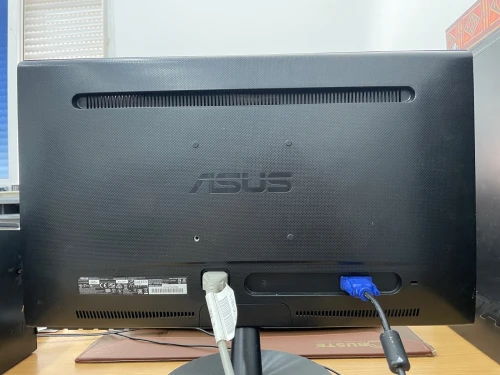 Écran pc Asus /AsusTek computer Inc