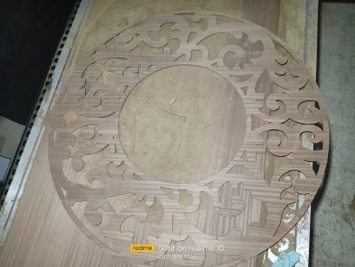 Decoupage et gravure sur ( Bois , Forex , Alucobond , pmma , plexiglass ) avec machine CNC 