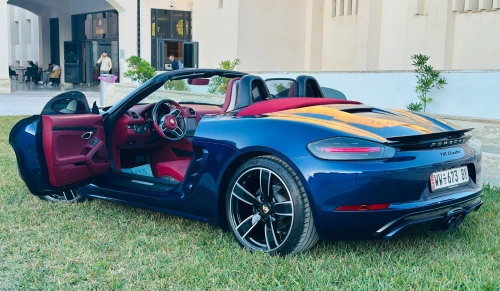 Porsche Boxster 718 2025 Style plus édition carbone