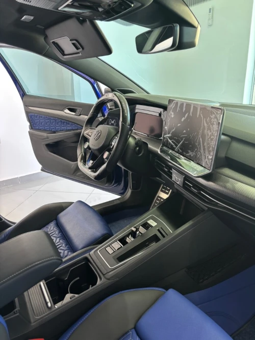 Volkswagen Golf 8 2025 R-Line