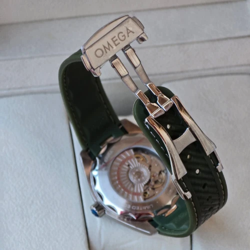 Montre Omega Seamaster Aqua Terra WorldTimer Super Coffret