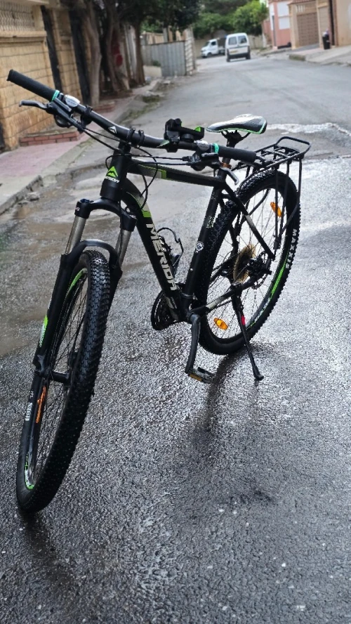 VÉLO Big Nine 300 29" Black / Green