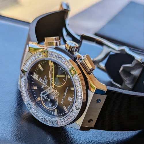 Montre Hublot Femme  Big Bang Chronographe (Coffret) 