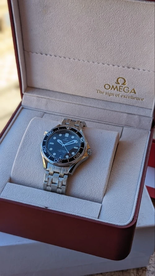 Montre Omega Seamaster Diver 300