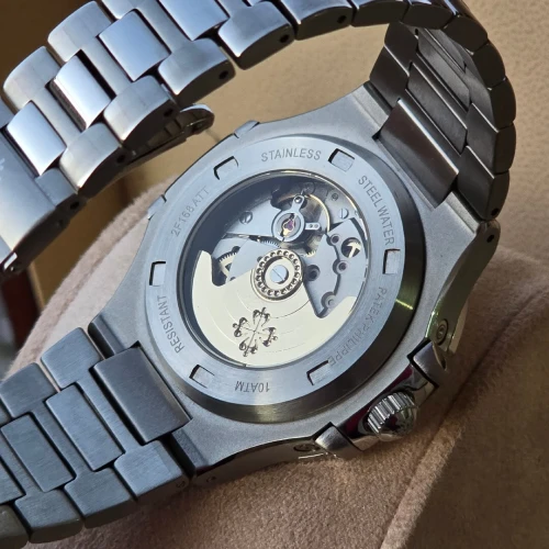 Montre Patek Philippe Nautilus Tiffany  Coffret