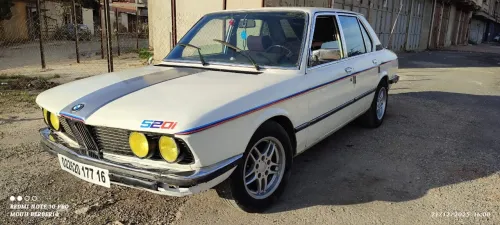 BMW E12 1977 Classique