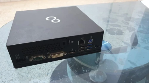 fujitsu esprimo q556/2