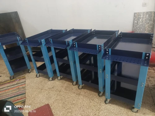 Chariot Mécanicien professionnel à  3 plateaux avec porte outils 
