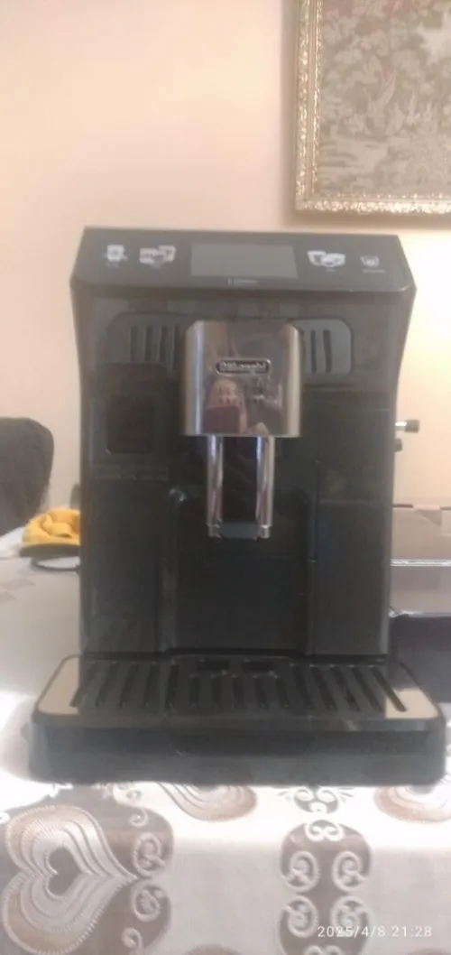 Machine a café avec broyeur delonghi Eletta EXplore19 bars