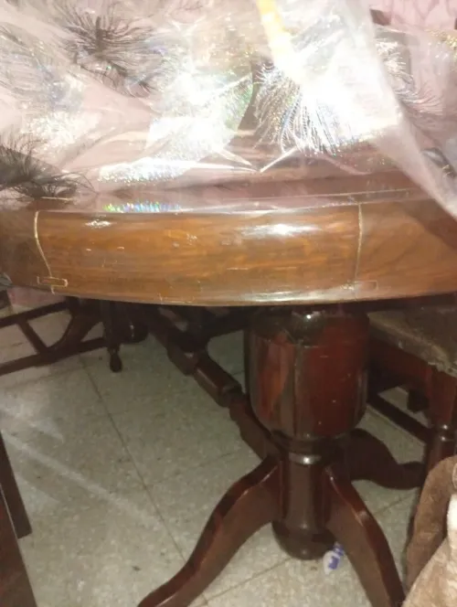 Table salon mangé