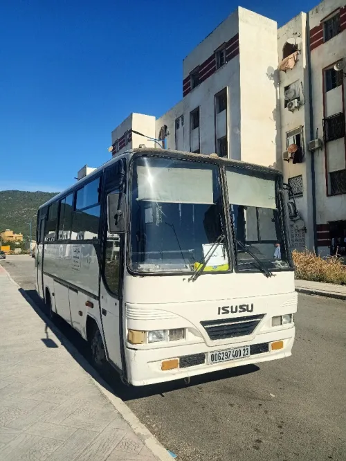 Isuzu Md27 2000