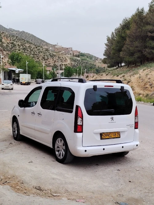 Peugeot Partner 2018 Tepee Allure 