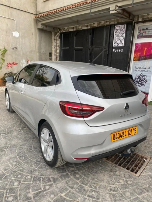 Renault Clio 5 2021 1.6 E ethe hybrid
