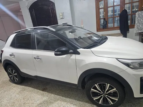 Kia KX1 2025 Toit noir