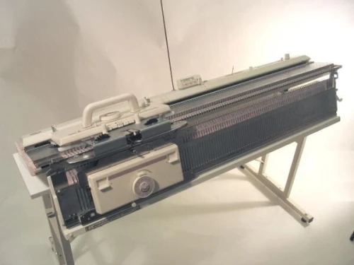 machine à tricoter