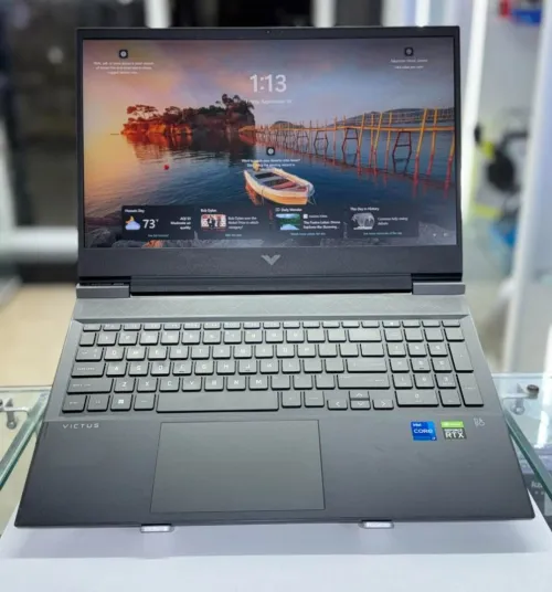 Pc Laptop Gaming HP OMEN16 /  I7-12700H @2.40Ghz / 16 GB RAM / RTX 3050TI 