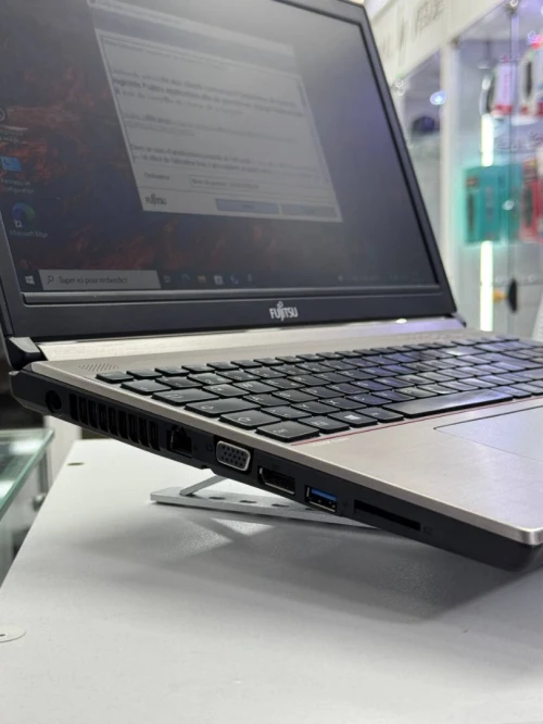 PC LAPTOP FUJITSU E754 / I5-4TH / 16GB RAM / 256 SSD 