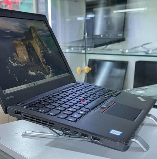 PC PORTABLE PROFESSIONAL LENOVO THINKPAD X260