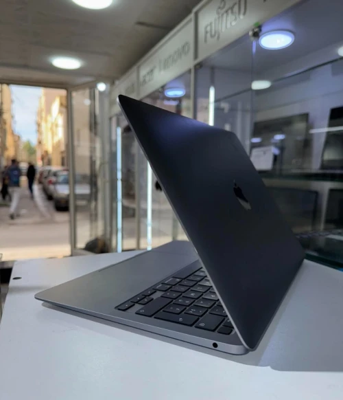 MACBOOK AIR M1 2020