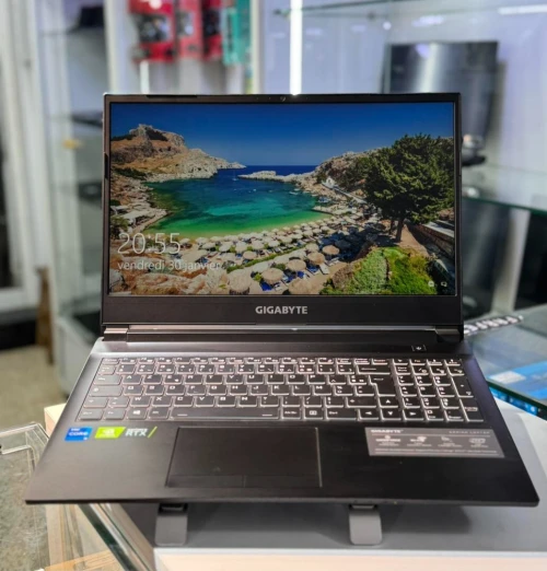 LAPTOP GAMING GIGABYTE I5-11EME GNR / RTX 3050TI