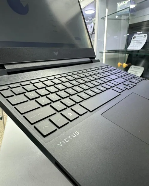 Laptop Gaming HP VICTUS / I7-13EME GNR / RTX 4050 