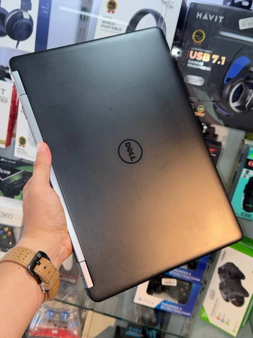 PC LAPTOP DELL LATITUDE 5480 / I7-6TH / NVIDIA GEFORCE MX930