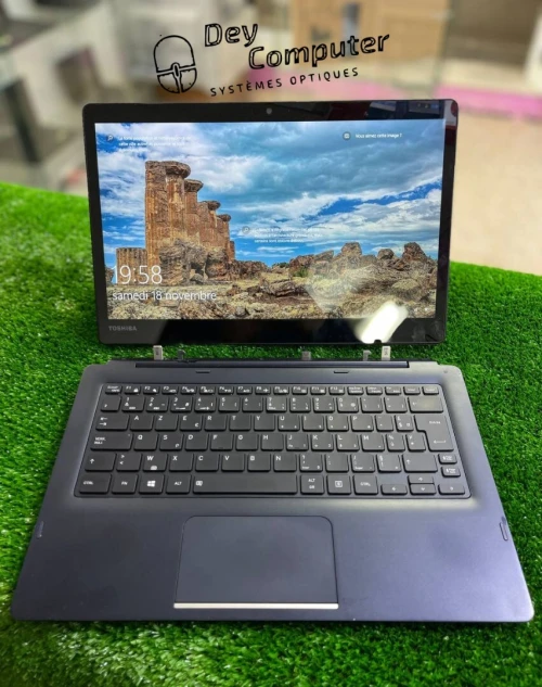  pc  portable TOSHIBA Protégé 30T-E